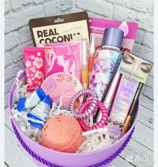 Боксы сладости и косметика