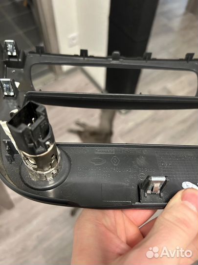 Рамка для магнитолы 1 din Renault Fluence/Megane 3