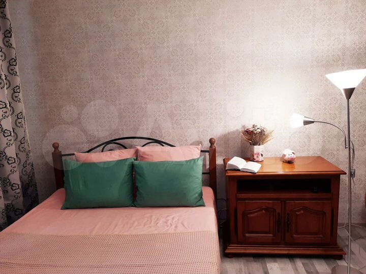 1-к. квартира, 42 м², 2/4 эт.