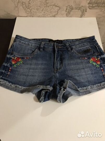 Шорты короткие размер 44