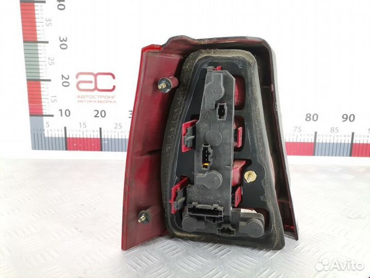 Фонарь задний правый Volkswagen Golf 3 1999