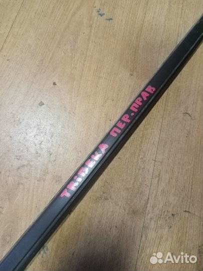 Молдинг стекла двери (бархотка) субару трибека