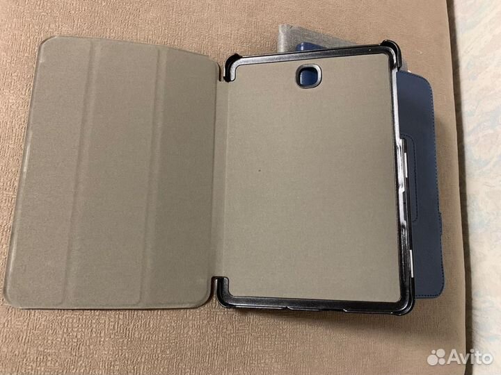 Чехол для планшета
