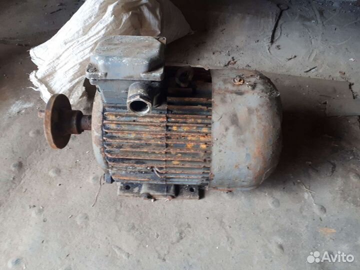 Электродвигатель с редуктором бу