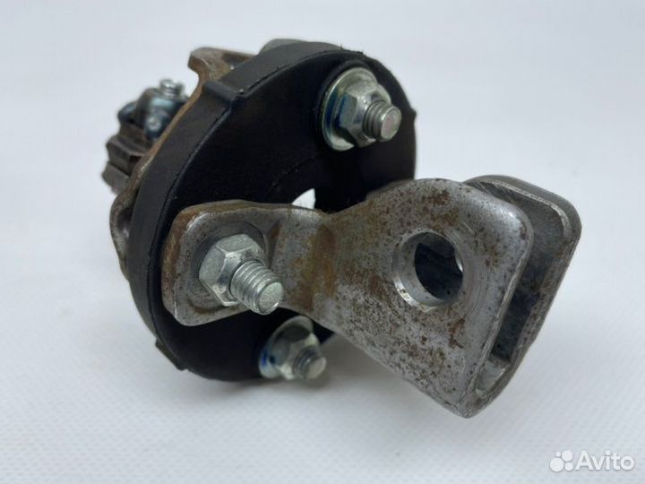 Рулевой кардан Infiniti Qx56 5.6 2010