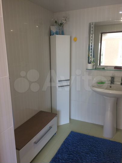 Комната 25 м², 1/3 эт.