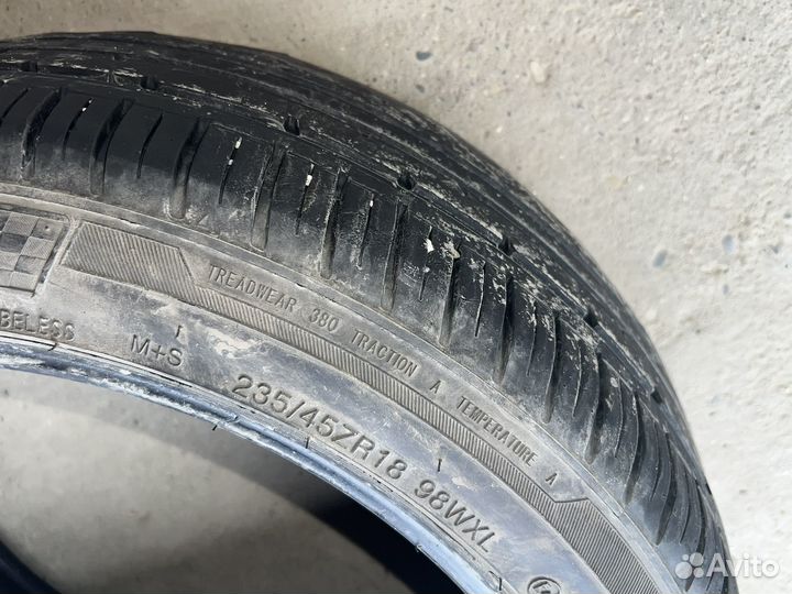 Rydanz Roadster R02 235/45 R18