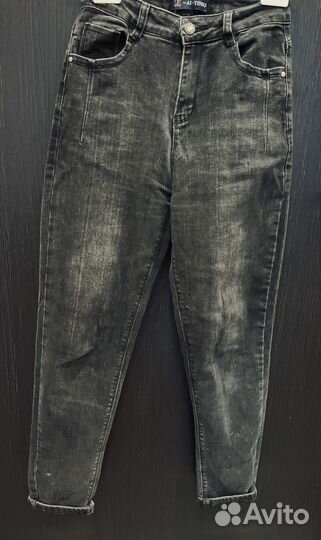 Кофта Loewe и джинсы