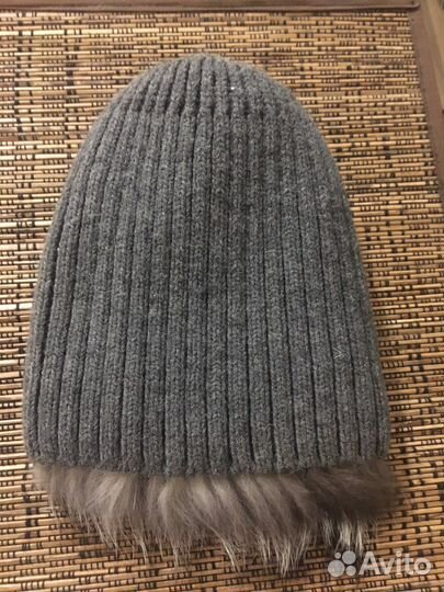 Шапка из чернобурки новая