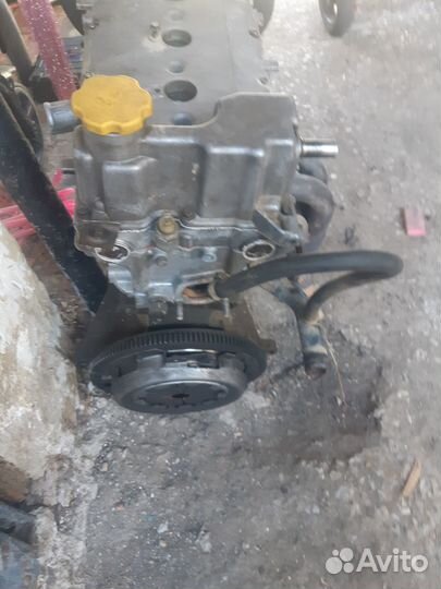 Двиготель 16 кл на ваз