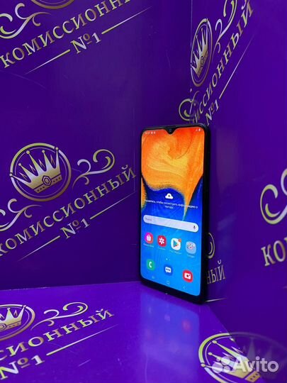 Samsung Galaxy A20, 3/32 ГБ