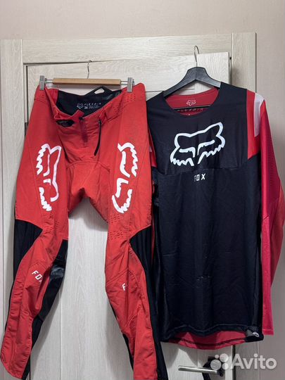 Мотокостюм