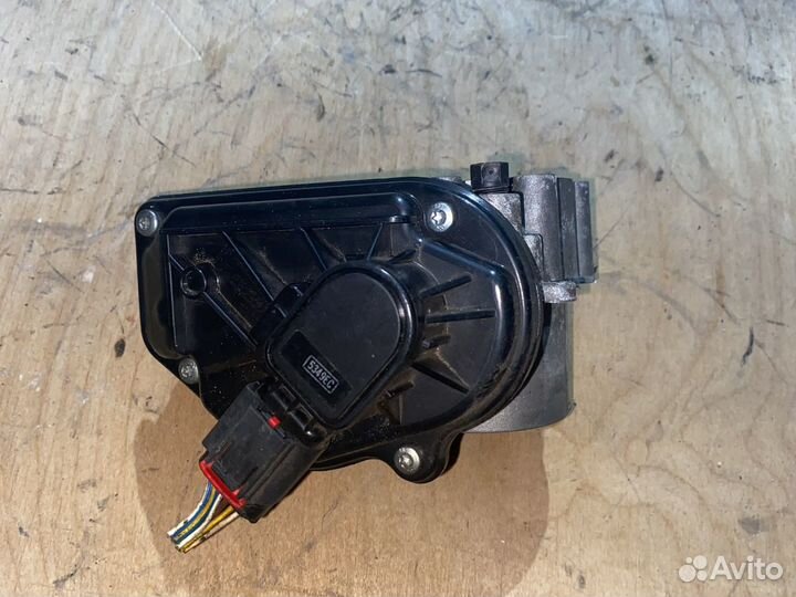 Дроссельная заслонка Ford Focus ll 1.6л