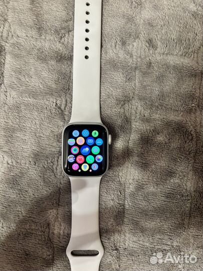 Часы Apple watch se 40 mm