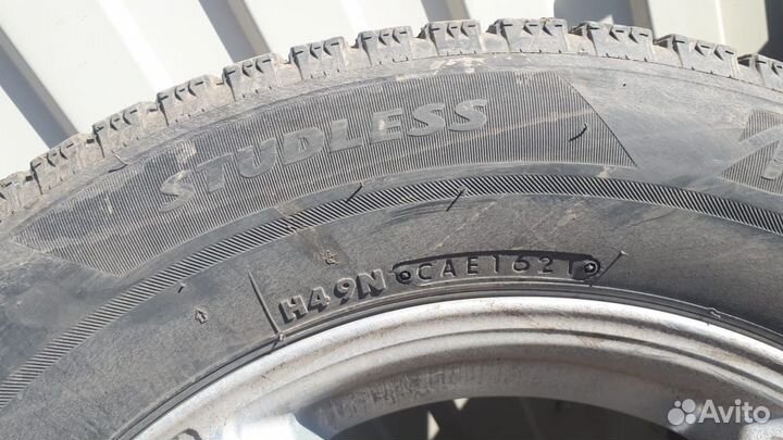 Bridgestone blizzak vrx2 195/65/15