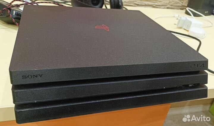 Sony ps4 pro 1tb