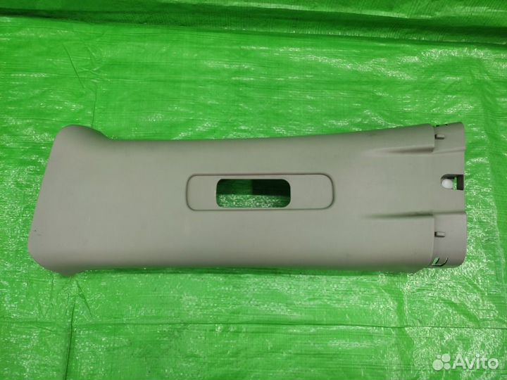 Обшивка средней стойки плевая Nissan X-Trail 07-15