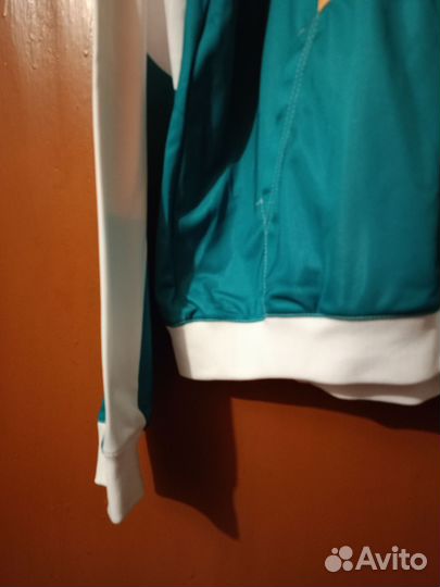 Спортивный костюм женский