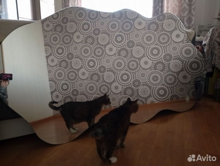 Зеркало настенное