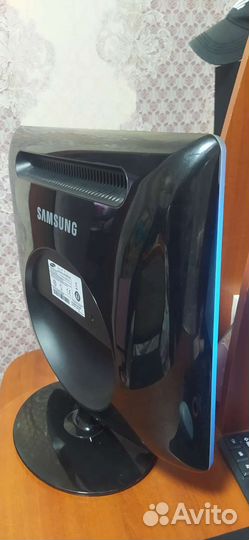 Монитор 19 дюймов Samsung