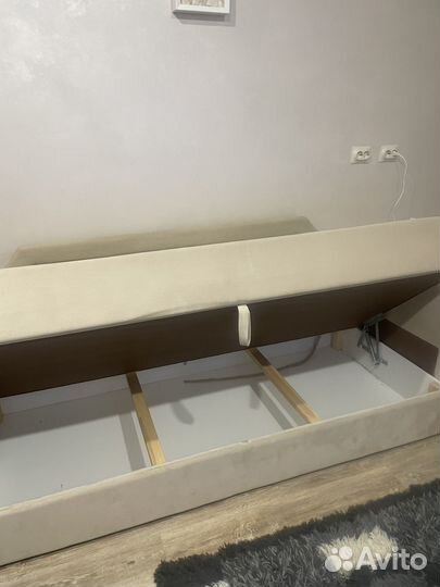 Диван тахта софа бу