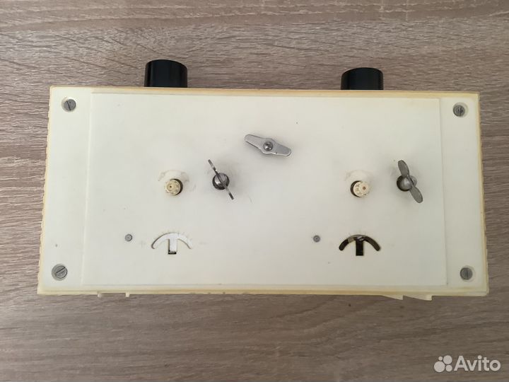 Шахматные часы Янтарь