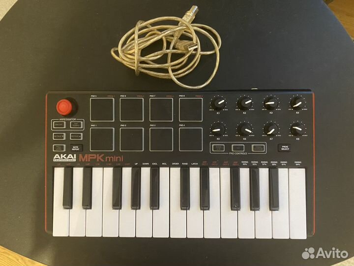Akai MPK mini MK2 (миди клавиатура )