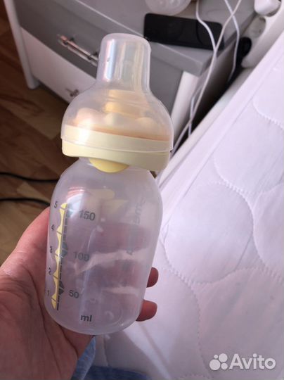 Молокоотсос авент с бутылкой