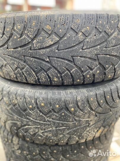 Hankook Winter I'Pike 215/65 R16 98T