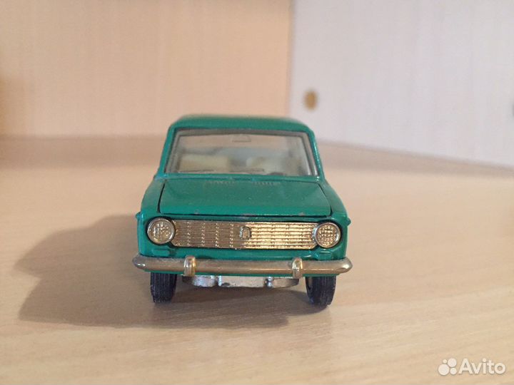 Ваз-2101 (1:43)