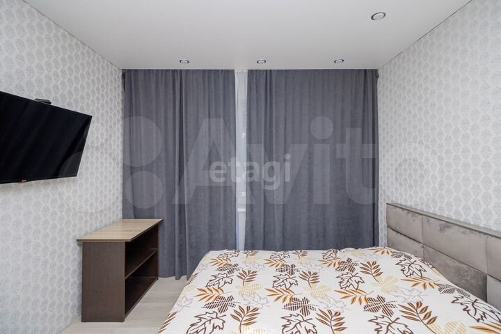 2-к. квартира, 65 м², 3/17 эт.