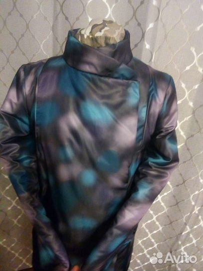 Куртка демисезонная на девушку р.42