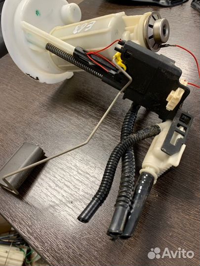 Датчик уровня топлива Bmw 650I E63 N62N 4.8 2007