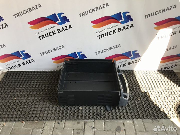 Бардачок Renault Premium