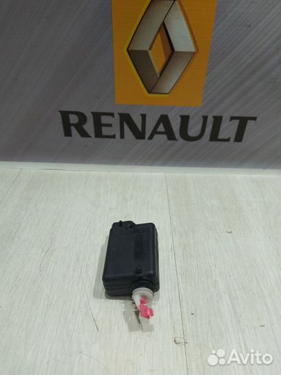 Активатор доводчик замка Renault sandero