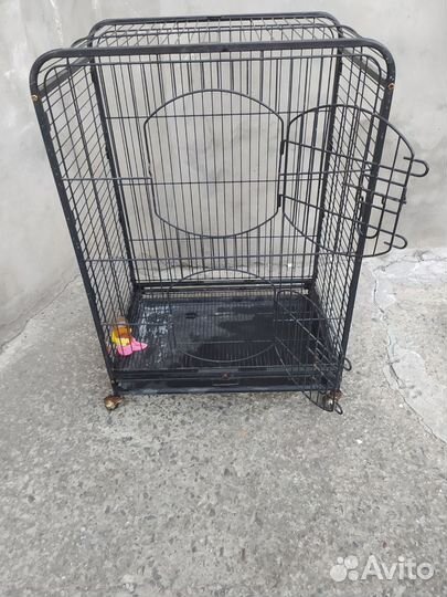 Клетка для крупного попугая