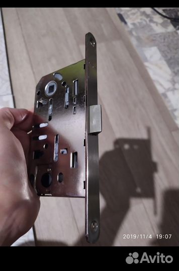 Петли дверные универсальные Защëлка для двери