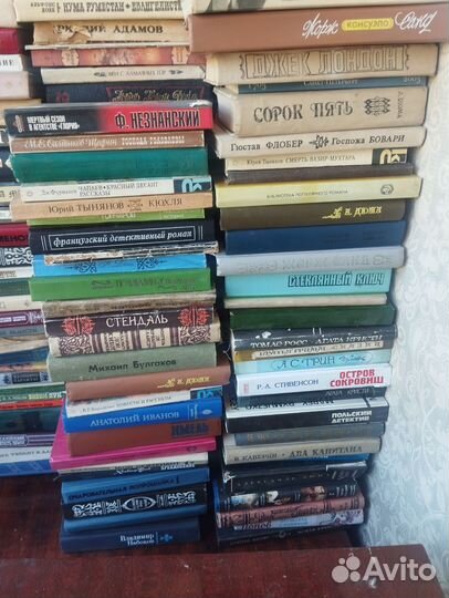 Книги в ассортименте