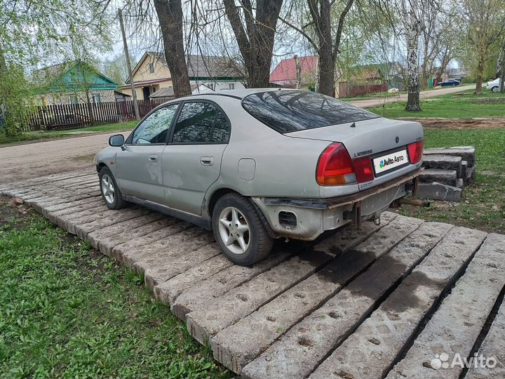 Mitsubishi Carisma 1.8 AT, 1996, битый, 272 683 км
