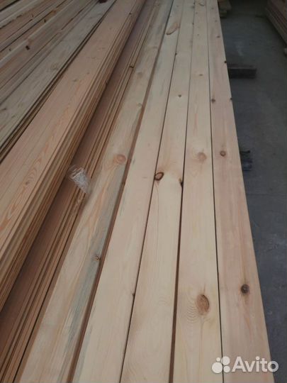 Сосновые доски, прочные и долговечные материалы