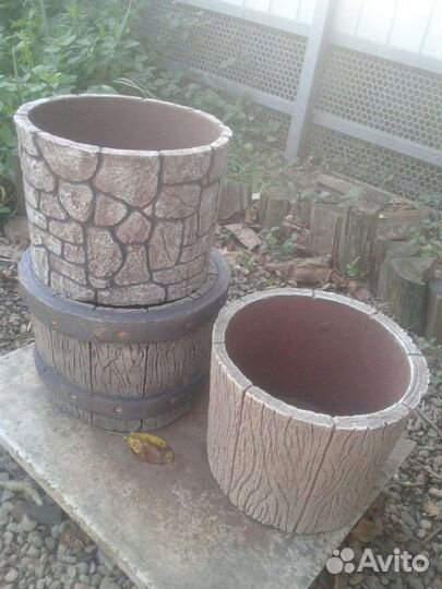 Уличные цветочные горшки