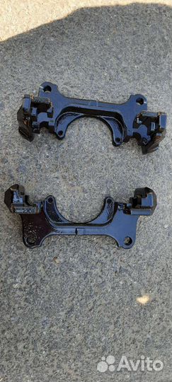 Скобы суппорта VAG