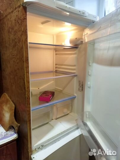 Холодильник бу indesit