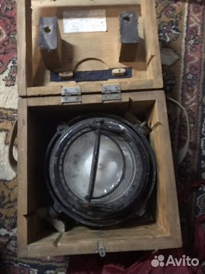 Шлюпочный компас