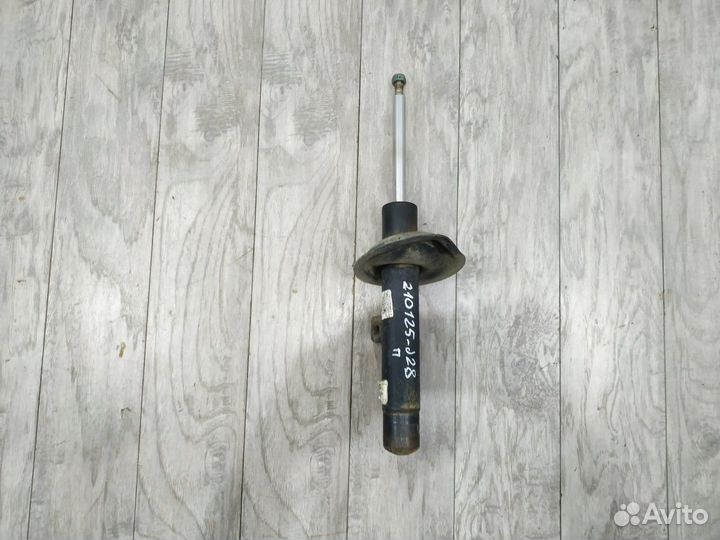 Амортизатор передний правый Пежо 206