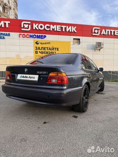 BMW 5 серия 2.5 МТ, 2003, 305 000 км