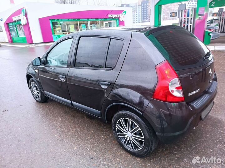Renault Sandero 1.4 МТ, 2010, 200 000 км