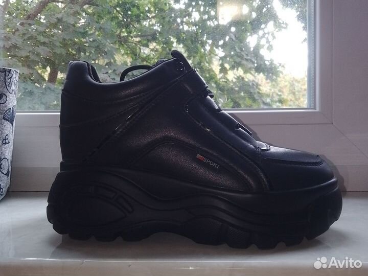 Ботинки женские весна-осень