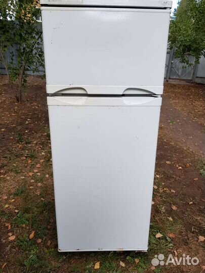 Холодильник 