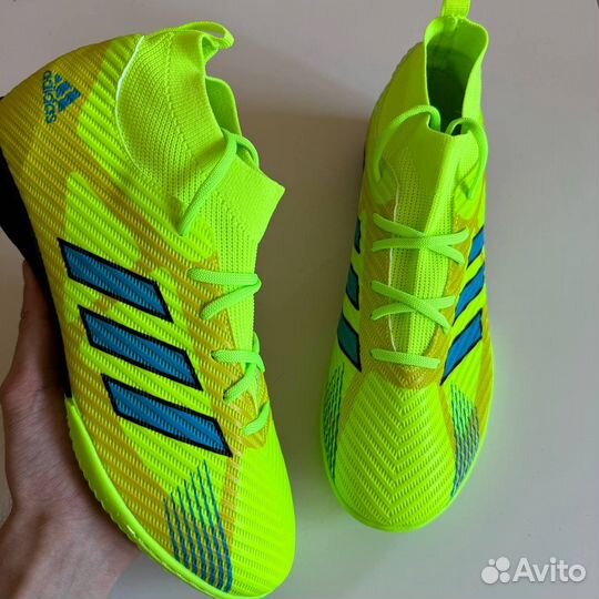 Бутсы сороконожки футзалки шиповки